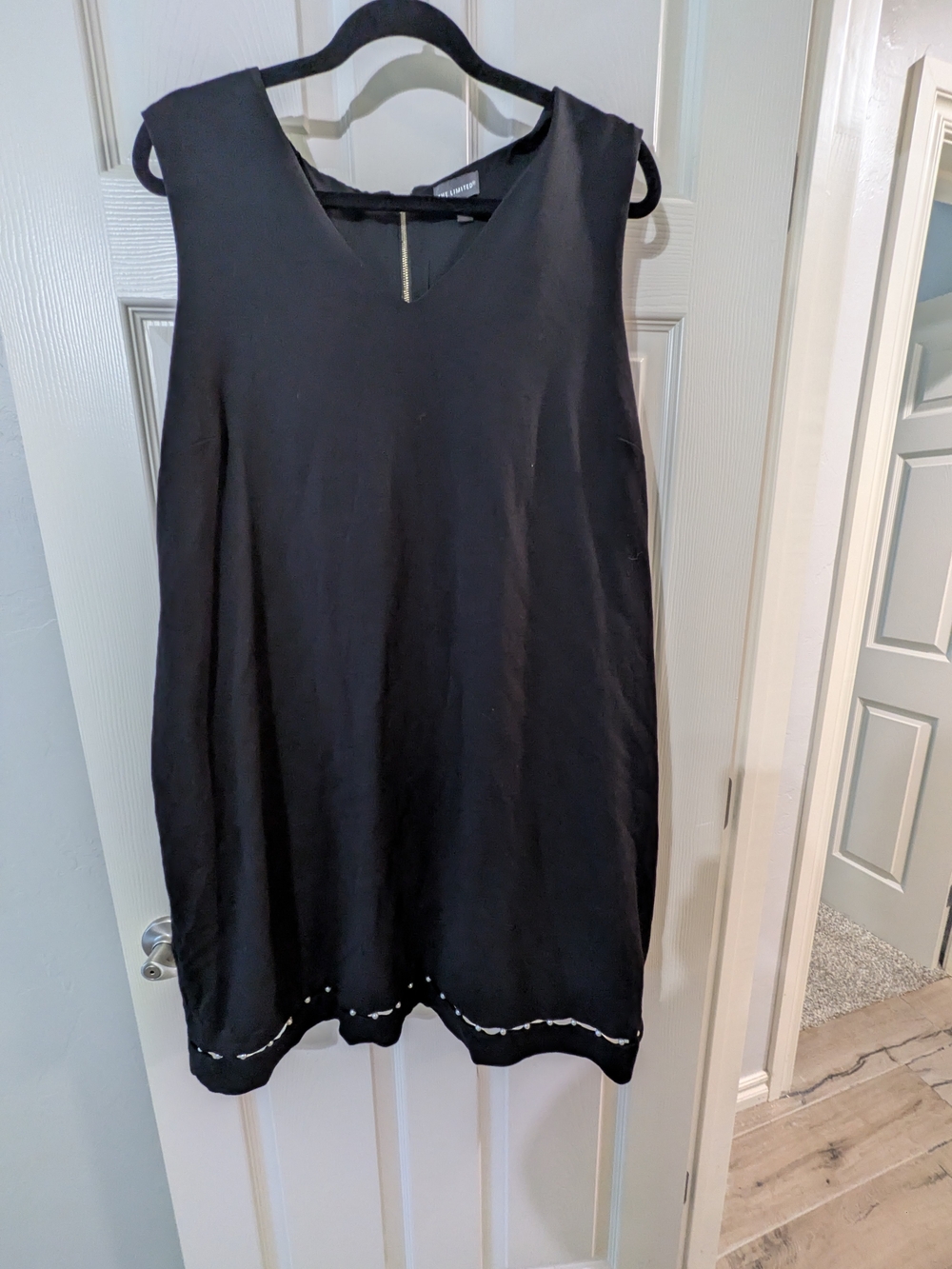 Knot Dress With Pearl Decorations At The Bottom